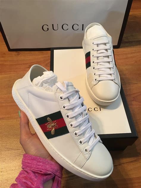 tênis gucci.